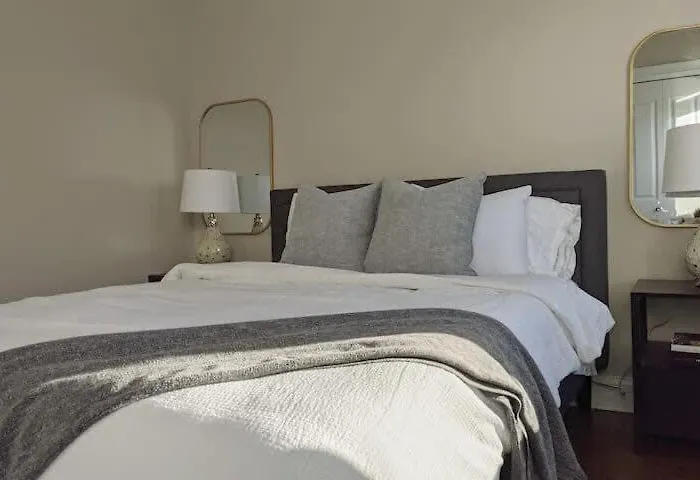Modern 4 Bedroom In Lakeview Chicago